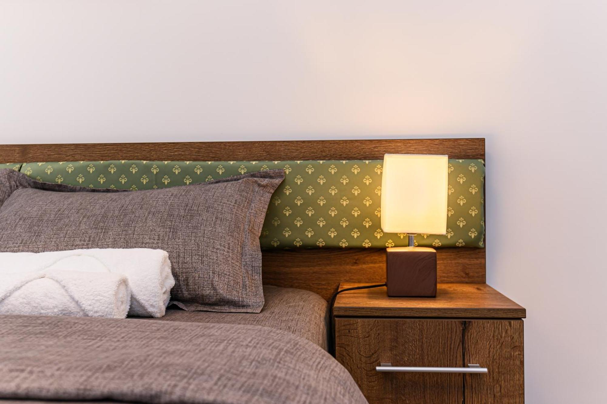 Luxury Landing Apartments Complex Qualis Μπρασόβ Εξωτερικό φωτογραφία