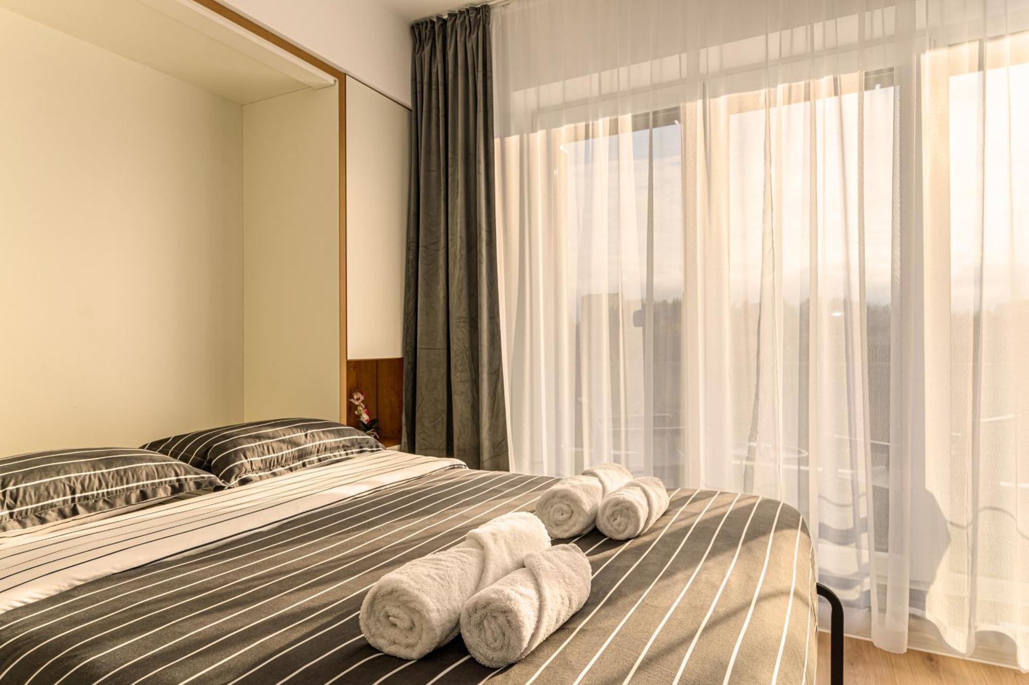 Luxury Landing Apartments Complex Qualis Μπρασόβ Εξωτερικό φωτογραφία